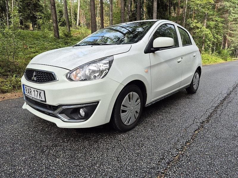 Vit Begagnad 2016 Mitsubishi Space Star Kombi | 68 500 kr - Bild 1/4
