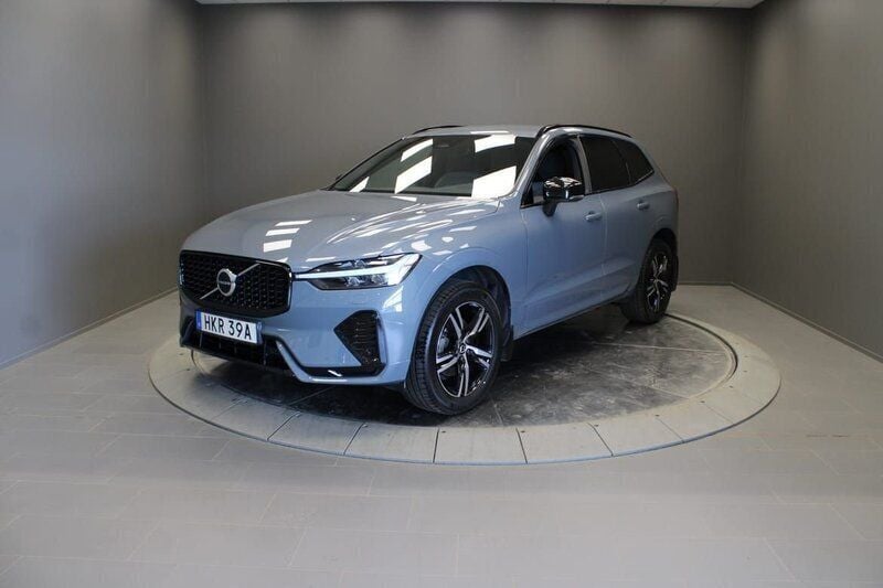 Grå Begagnad 2022 Volvo XC60 SUV | 449 000 kr (Marknadspris) - Bild 1/4