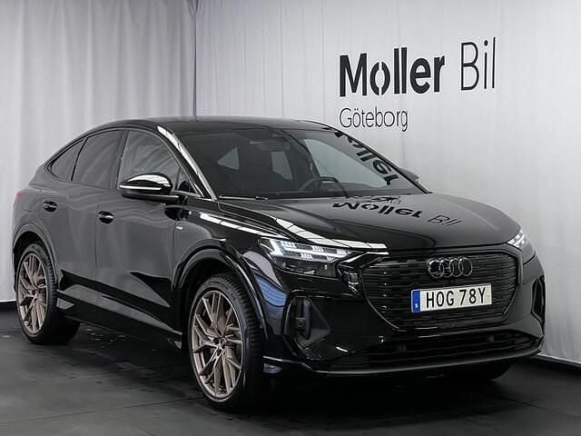 Mytsvart metallic Begagnad 2024 Audi Q4 Sportback e-tron S-Line SUV | 619 900 kr (Dyr) - Bild 1/4