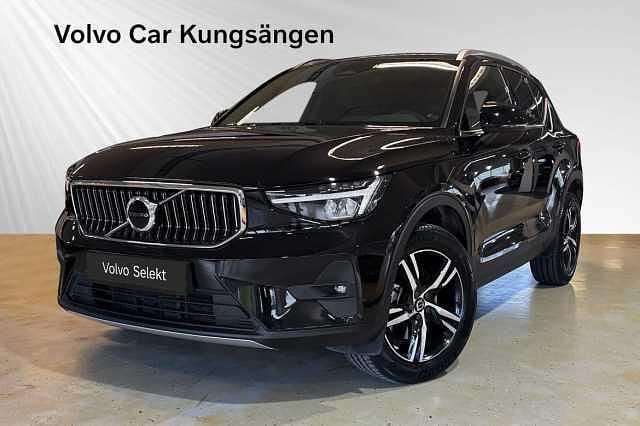 Begagnad 2023 Volvo XC40 SUV | 359 900 kr (Marknadspris) - Bild 1/3