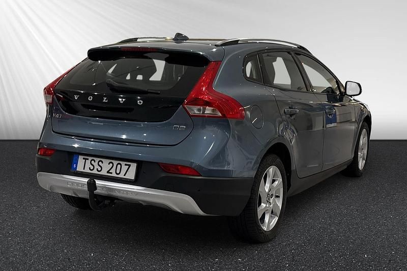 Begagnad Volvo V40 Business Edition 115 HK (84 kW) 2014 Blå Halvkombi
