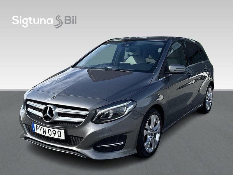 Grå Begagnad 2018 Mercedes B200 Urban Minibuss | 194 900 kr (Marknadspris) - Bild 1/4