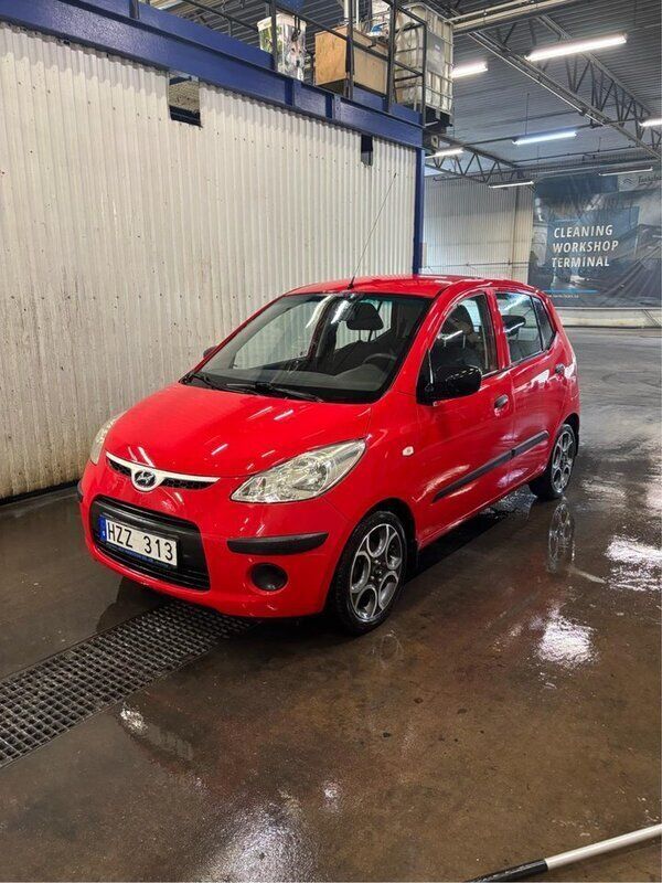 Röd Begagnad 2009 Hyundai i10 Base Halvkombi | 31 500 kr (Marknadspris) - Bild 1/4