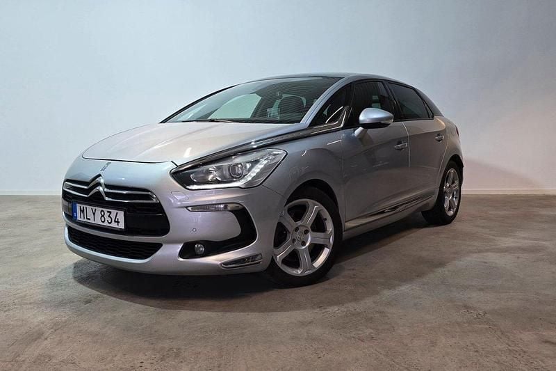 Silver Begagnad 2012 Citroën DS5 Halvkombi | 89 900 kr (Bra pris) - Bild 1/3