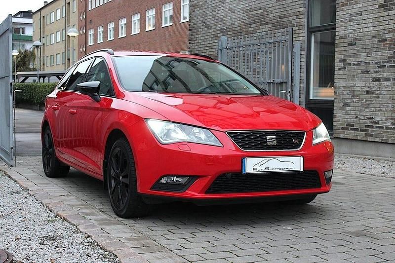 Röd Begagnad 2015 Seat Leon ST FR Kombi | 89 900 kr (Lite dyr) - Bild 1/4
