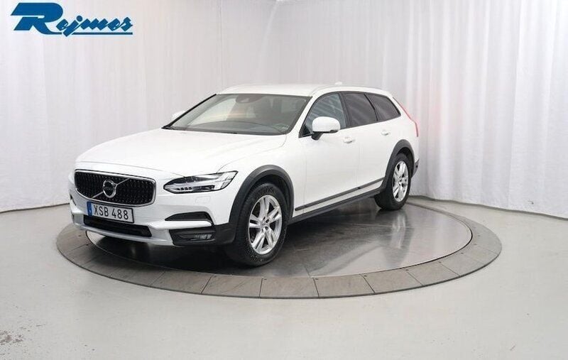 Vit Begagnad 2018 Volvo V90 CC SE Kombi | 229 800 kr (Bra pris) - Bild 1/4