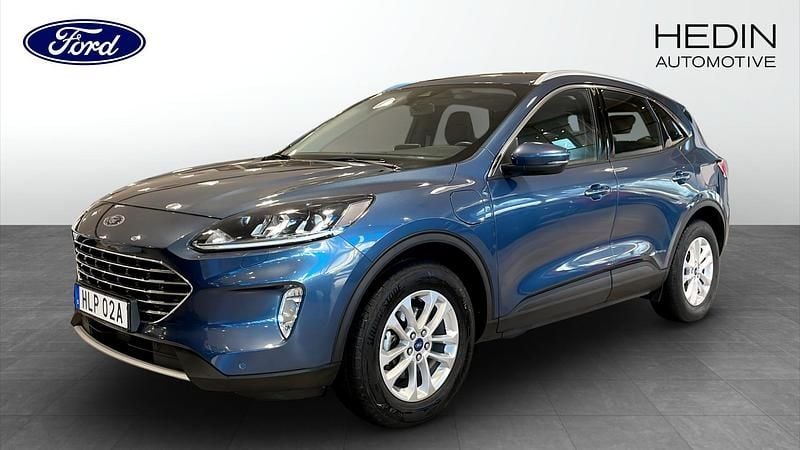 Blå (blue) Begagnad 2021 Ford Kuga Titanium SUV | 234 900 kr (Marknadspris) - Bild 1/4
