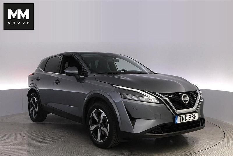 Grå (dark metal grey /m/ /black) Begagnad 2022 Nissan Qashqai 360º SUV | 259 000 kr (Marknadspris) - Bild 1/4