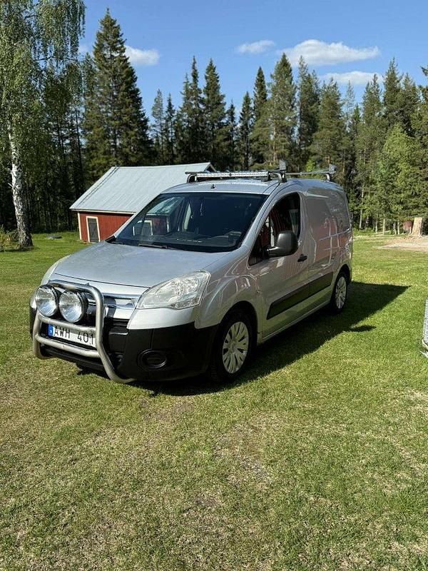 Silver Begagnad 2010 Citroën Berlingo Minibuss | 20 000 kr (Bra pris) - Bild 1/4