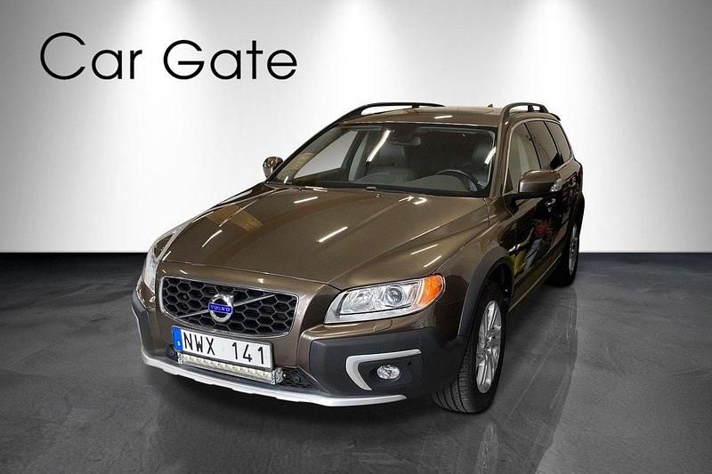 Brun Begagnad 2014 Volvo XC70 Summum SUV | 279 900 kr (Dyr) - Bild 1/4