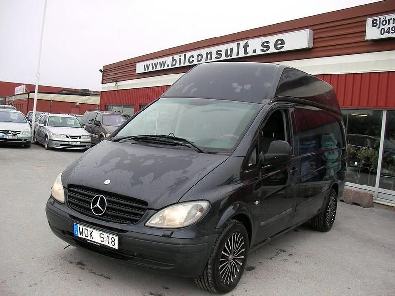 Begagnad Mercedes Vito 111 HK (81 kW) 2005 Svart Van
