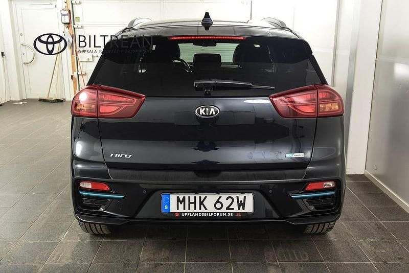 Begagnad Kia e-Niro Advance 150 kW (204 HK) 2020 Blå SUV