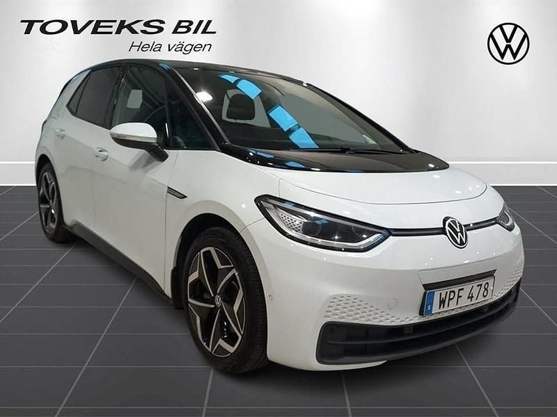 Begagnad VW ID.3 Pro 169 kW (231 HK) 2023 Glacier white metallic bl Halvkombi