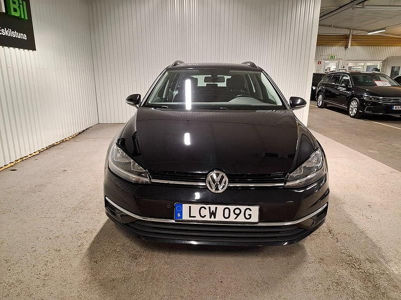 Begagnad VW Golf VIII GT 150 HK (110 kW) 2020 Svart Kombi