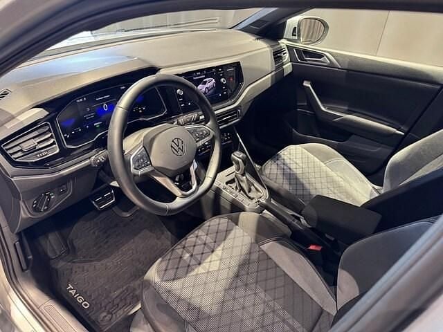 Begagnad VW Taigo R-line 112 HK (82 kW) 2024 Silver SUV