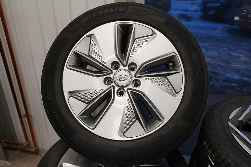 Begagnad Hyundai Kona 150 kW (204 HK) 2020 Vit SUV