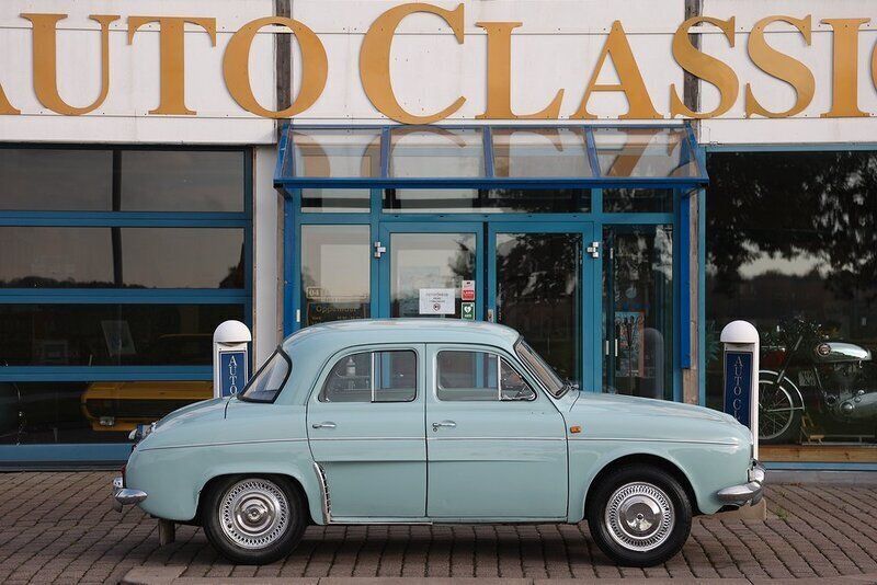 Turkos Begagnad 1965 Renault Dauphine Sedan | 89 000 kr - Bild 1/4