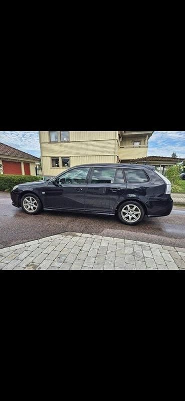 Svart Begagnad 2008 Saab 9-3 Vector Kombi | 9 500 kr (Superpris) - Bild 1/4