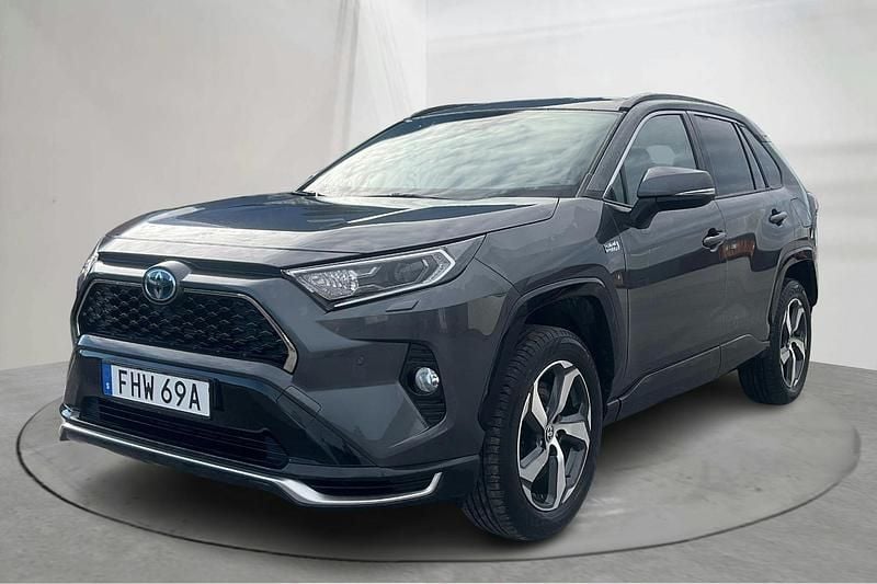 Mörkgrå Begagnad 2021 Toyota RAV4 Edition SUV | 280 000 kr - Bild 1/4