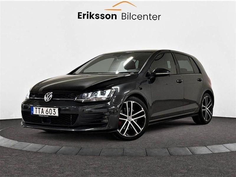 Mörkgrå Begagnad 2014 VW Golf VII GTD Halvkombi | 139 900 kr (Lite dyr) - Bild 1/4