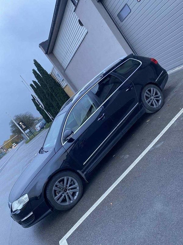 Svart Begagnad 2008 VW Passat Sportline Kombi | 39 000 kr (Marknadspris) - Bild 1/4