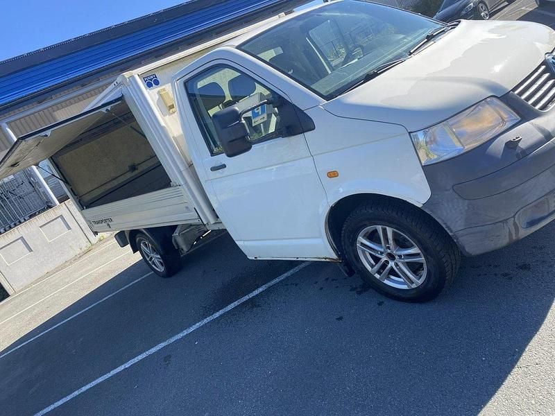 Vit Begagnad 2007 VW T5 Van | 39 500 kr (Superpris) - Bild 1/4