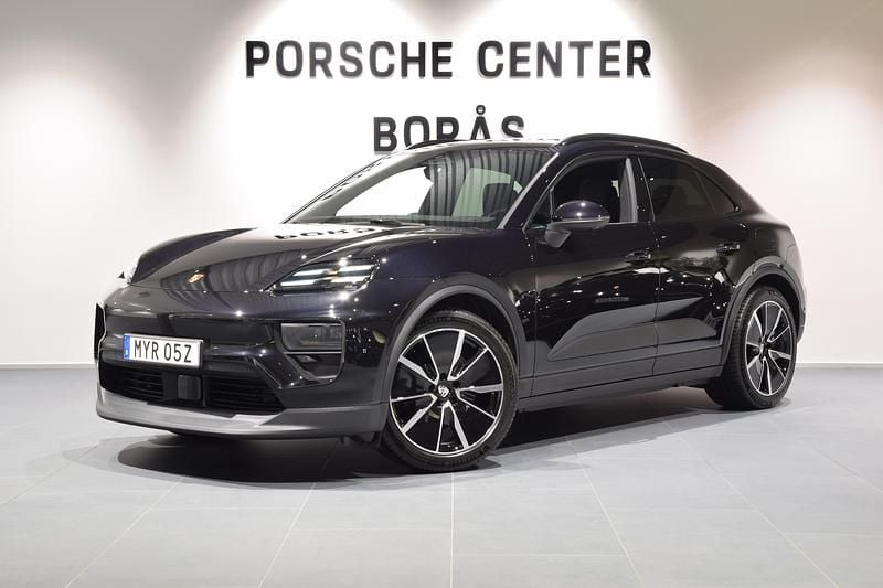 Svart Ny 2025 Porsche Macan 4 Electric SUV | 1 076 700 kr - Bild 1/4