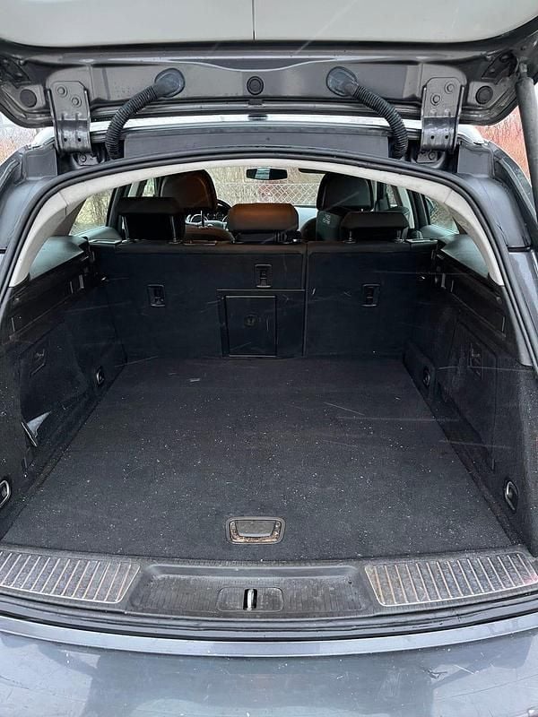 Begagnad 2010 Opel Insignia Kombi | 30 000 kr (Superpris) - Bild 1/4