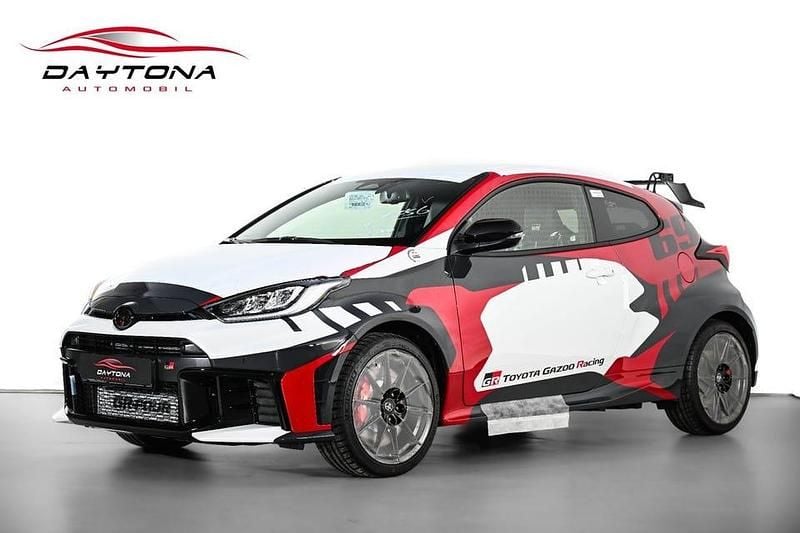 Begagnad Toyota Yaris Edition 280 HK (205 kW) 2024 Grå Halvkombi