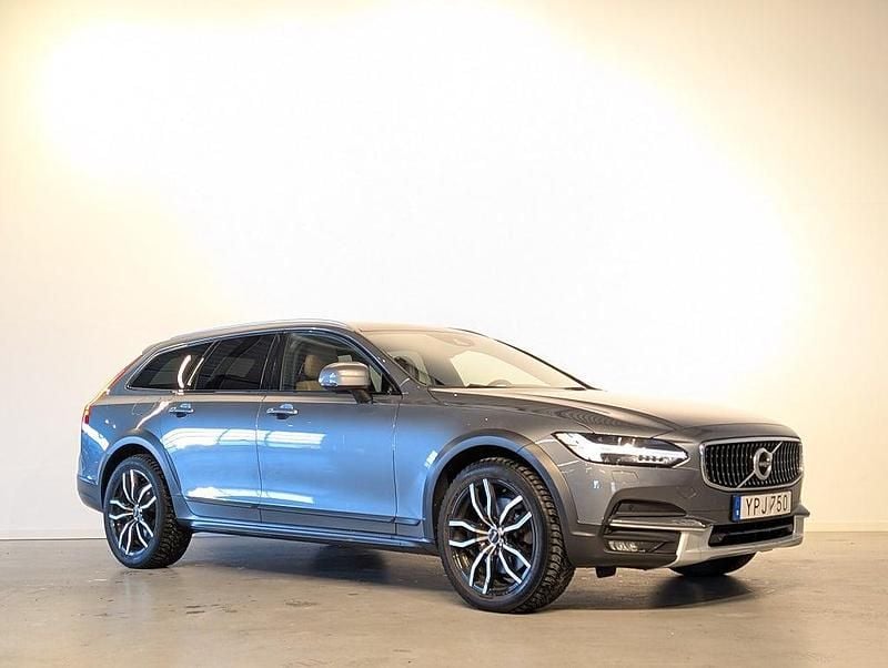 Begagnad Volvo V90 CC Inscription 235 HK (172 kW) 2017 Grå Kombi