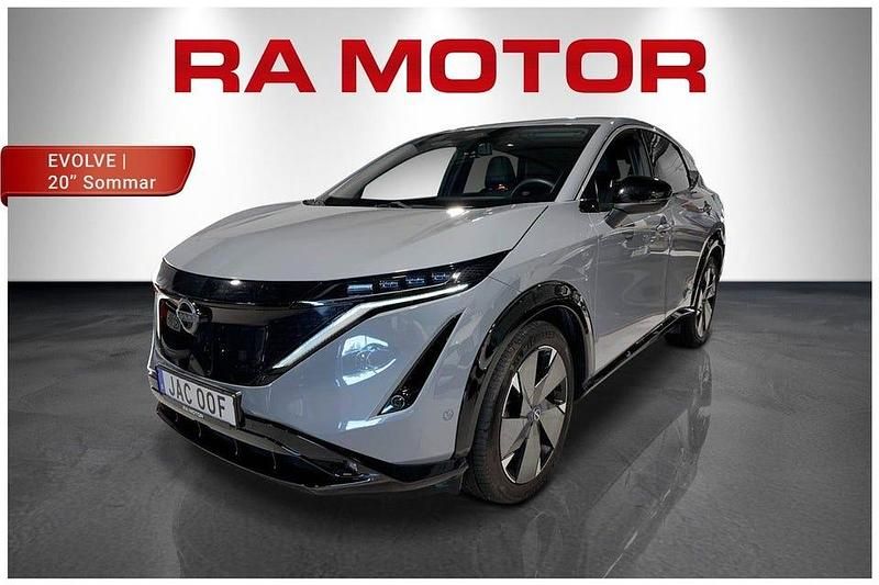 Ceramic grey Begagnad 2022 Nissan Ariya Evolve SUV | 429 900 kr (Marknadspris) - Bild 1/4