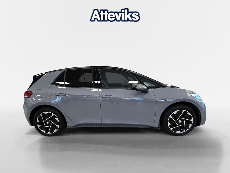 Begagnad VW ID.3 Pro Performance 152 kW (207 HK) 2023 Grå Halvkombi