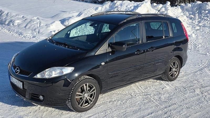Begagnad Mazda 5 145 HK (106 kW) 2007 Minibuss