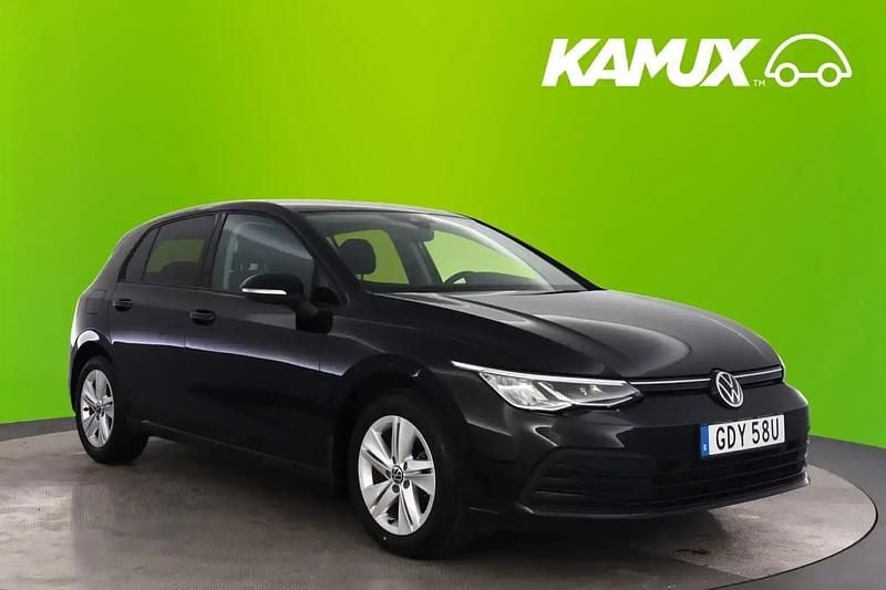 Svart Begagnad 2022 VW Golf VIII Halvkombi | 269 800 kr (Bra pris) - Bild 1/4