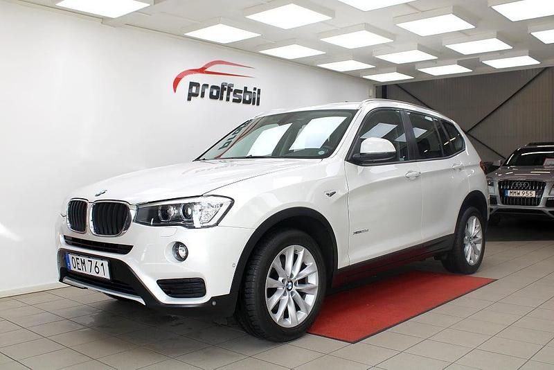 Vit Begagnad 2016 BMW X3 SUV | 214 900 kr (Marknadspris) - Bild 1/4
