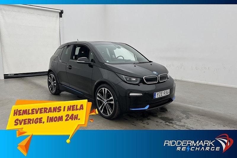 Svart Begagnad 2018 BMW i3 Comfort Edition Halvkombi | 188 900 kr (Marknadspris) - Bild 1/3