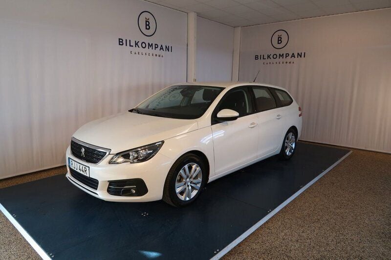Vit Begagnad 2021 Peugeot 308 Active Kombi | 185 800 kr (Marknadspris) - Bild 1/4