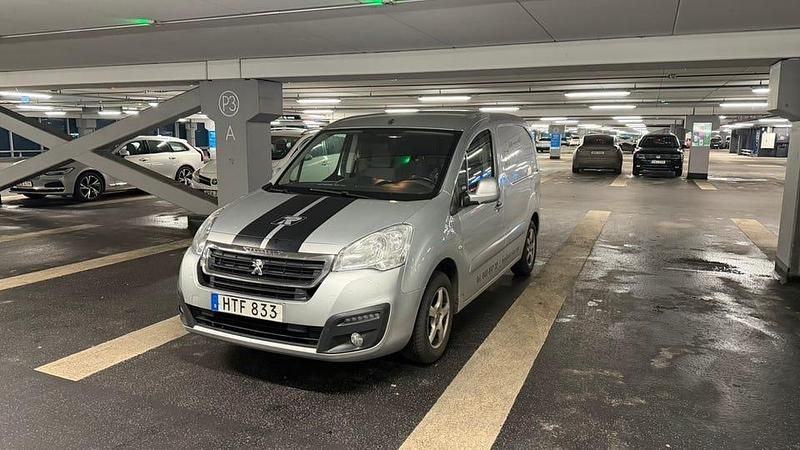 Begagnad 2016 Peugeot Partner Minibuss | 55 000 kr (Marknadspris) - Bild 1/4