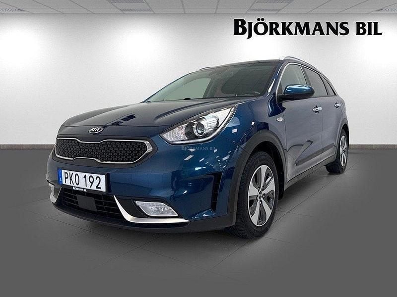 Blå Begagnad 2017 Kia Niro Advance SUV | 179 900 kr (Marknadspris) - Bild 1/4