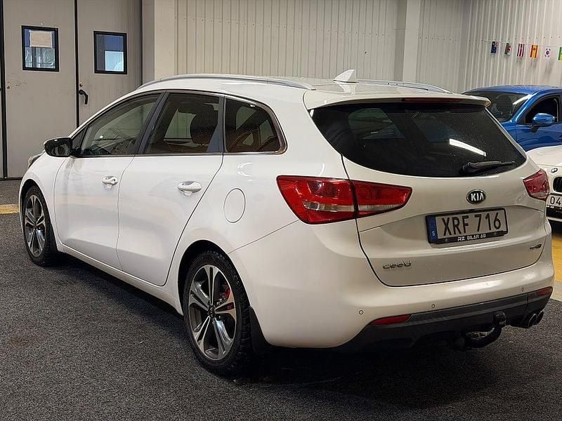 Begagnad Kia Ceed Sportswagon GT-Line 135 HK (99 kW) 2018 Vit Kombi