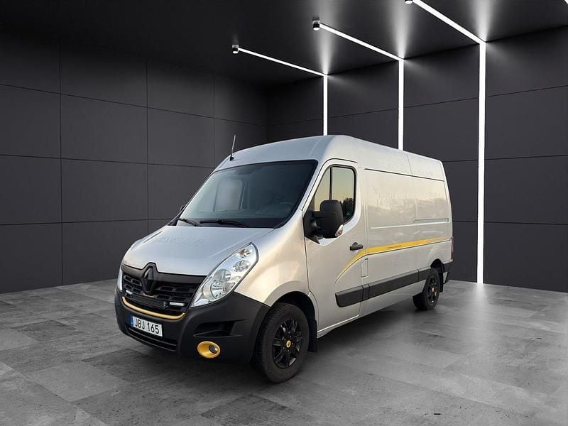 Grå Begagnad 2018 Renault Master Van | 179 900 kr (Marknadspris) - Bild 1/4
