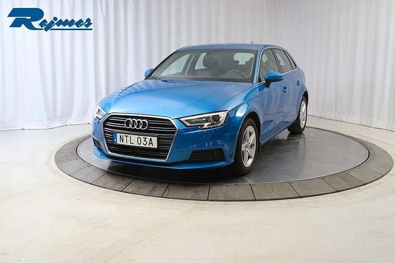Blå Begagnad 2019 Audi A3 Kombi | 198 800 kr - Bild 1/1