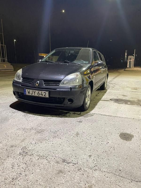 Begagnad 2005 Renault Clio R.S. Halvkombi | 9 000 kr (Marknadspris) - Bild 1/4