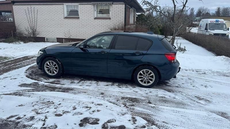 Begagnad 2014 BMW 120 Halvkombi | 80 000 kr (Superpris) - Bild 1/3