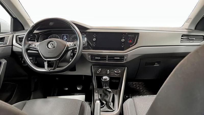 Begagnad VW Polo 95 HK (69 kW) 2018 Vit Halvkombi