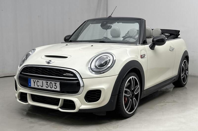 Vit Begagnad 2016 Mini Cooper Halvkombi | 152 000 kr - Bild 1/4