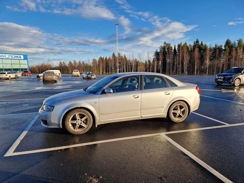 Begagnad 2004 Audi A4 S-Line Sedan | 45 000 kr - Bild 1/4
