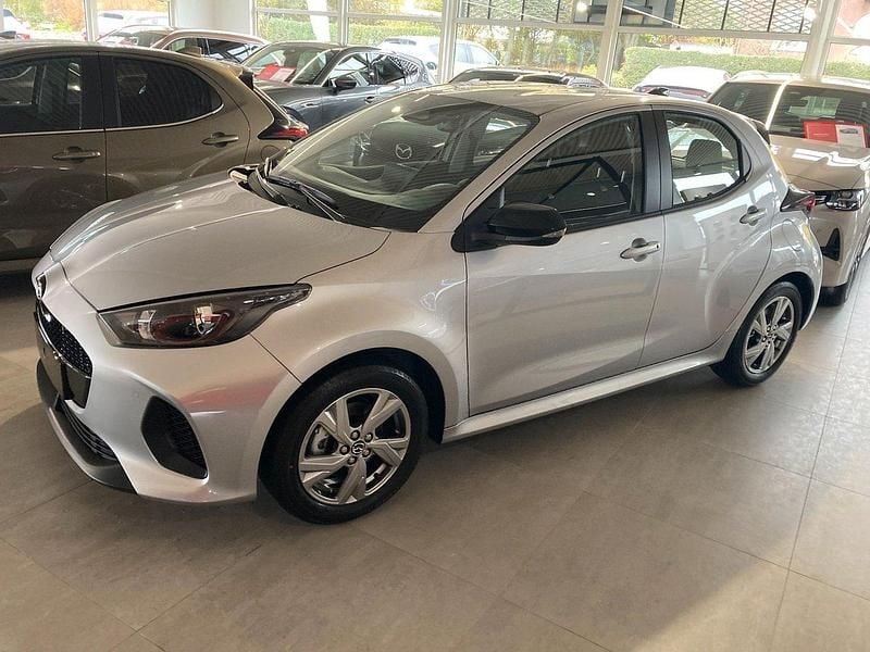 Ny 2025 Mazda 2 Exclusive-Line Halvkombi | 279 400 kr - Bild 1/4