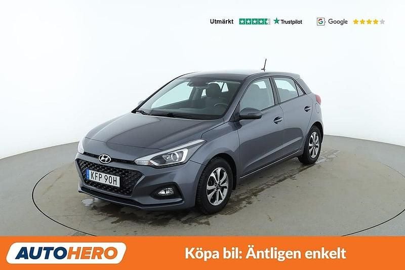 Grå Begagnad 2020 Hyundai i20 Trend Halvkombi | 164 000 kr (Marknadspris) - Bild 1/4