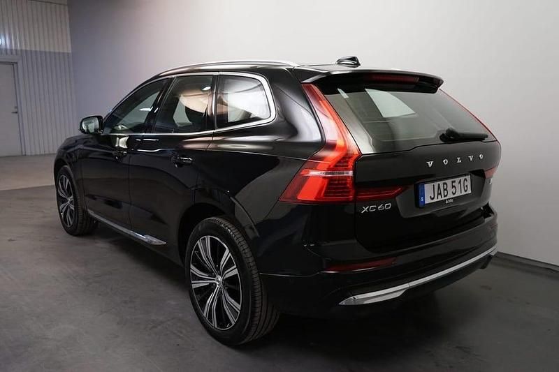 Begagnad Volvo XC60 Ultimate 462 HK (339 kW) 2023 Svart SUV